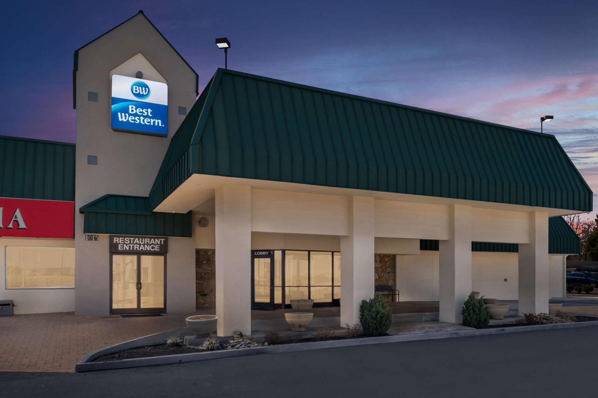 Best Western Newport Inn מראה חיצוני תמונה