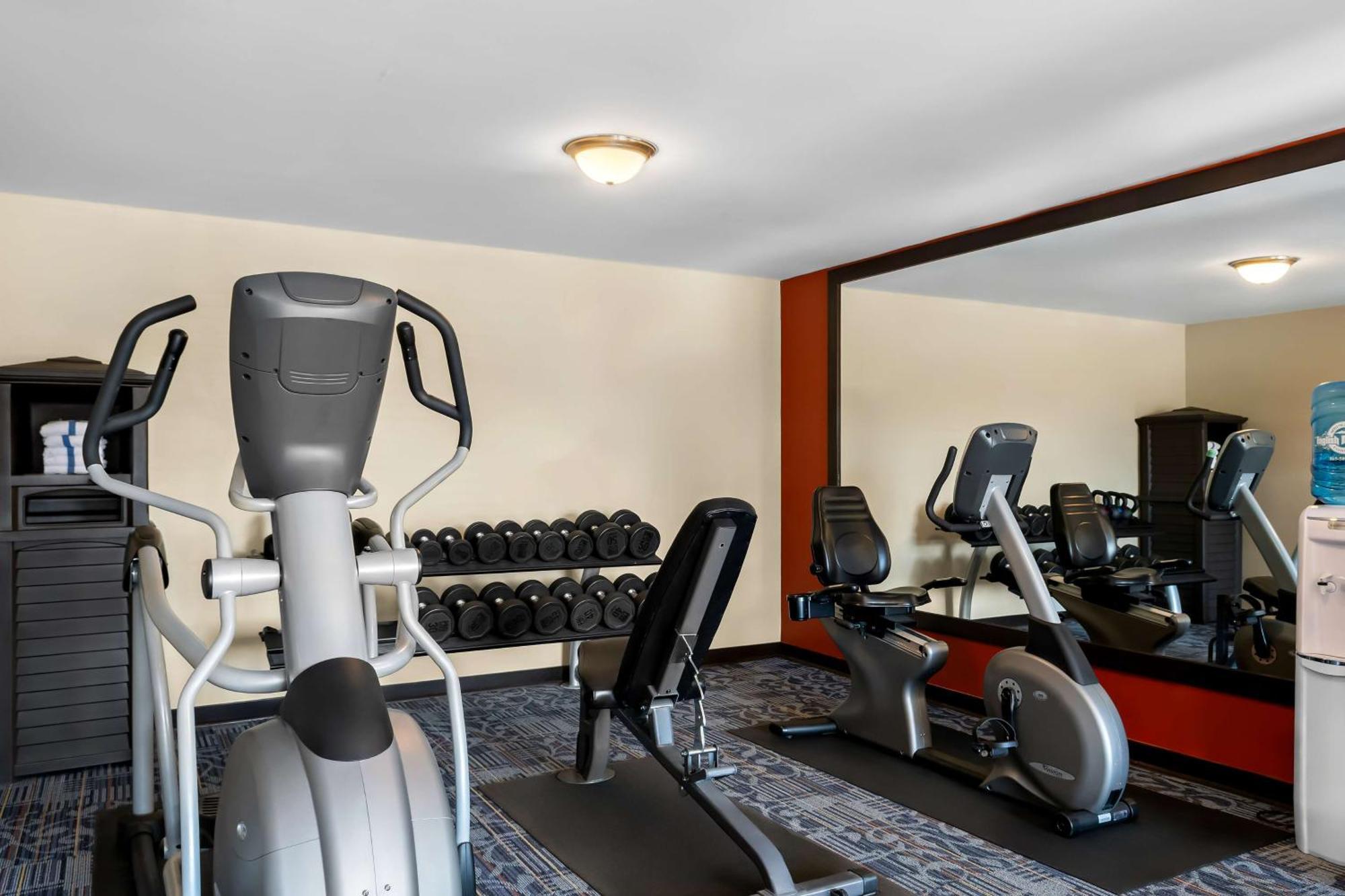 Best Western Newport Inn מראה חיצוני תמונה